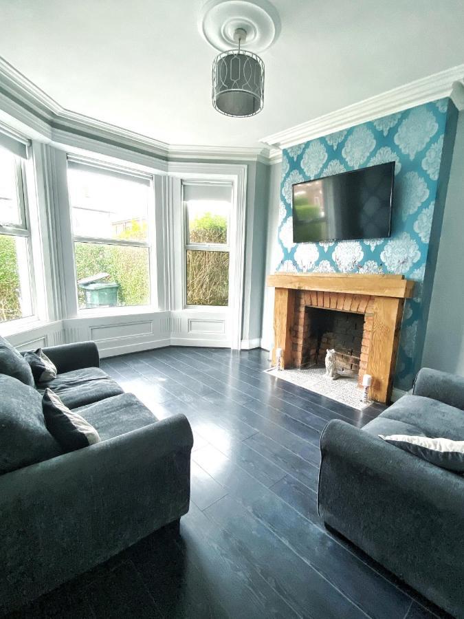 Gorgeous 3 Bedroom Victorian Townhouse Lisburn Exterior photo